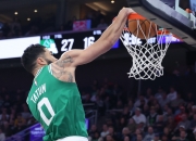 塔图姆惊艳全场，状态爆棚助攻爆棚，狂砍50分逆转取胜！