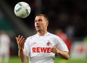 JackeyLove在MAD比赛中最后时刻胜出，大比分获胜引发热议！引发球迷热议